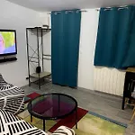 Casa de Férias Charmante Maisonnette Au Calme
